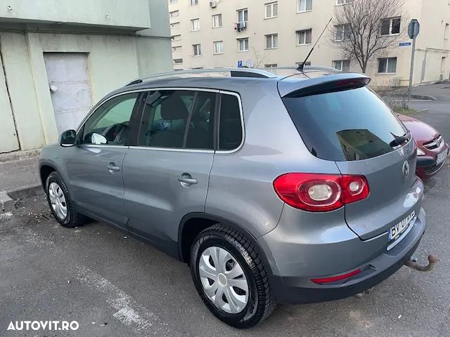 Volkswagen Tiguan ver-2-0-tdi-4motion-dsg-sport-style - 4