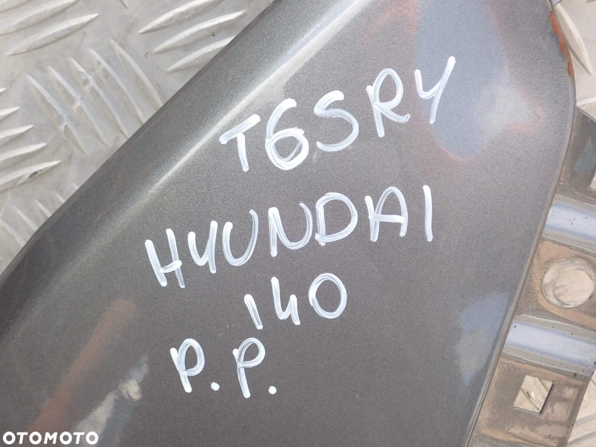 BŁOTNIK PRAWY / LEWY PRZÓD HYUNDAOI I40  KOD LAKIERU T6S - 19