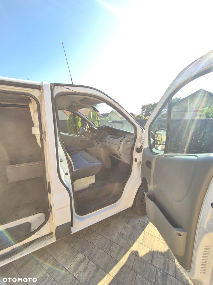 Renault Trafic - 11