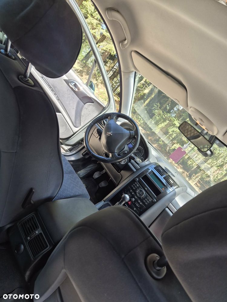 Peugeot 407 HDi 110 Esplanade - 17