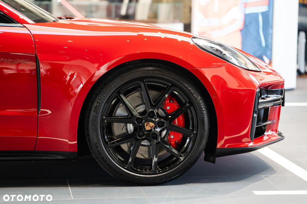 Porsche Panamera - 22