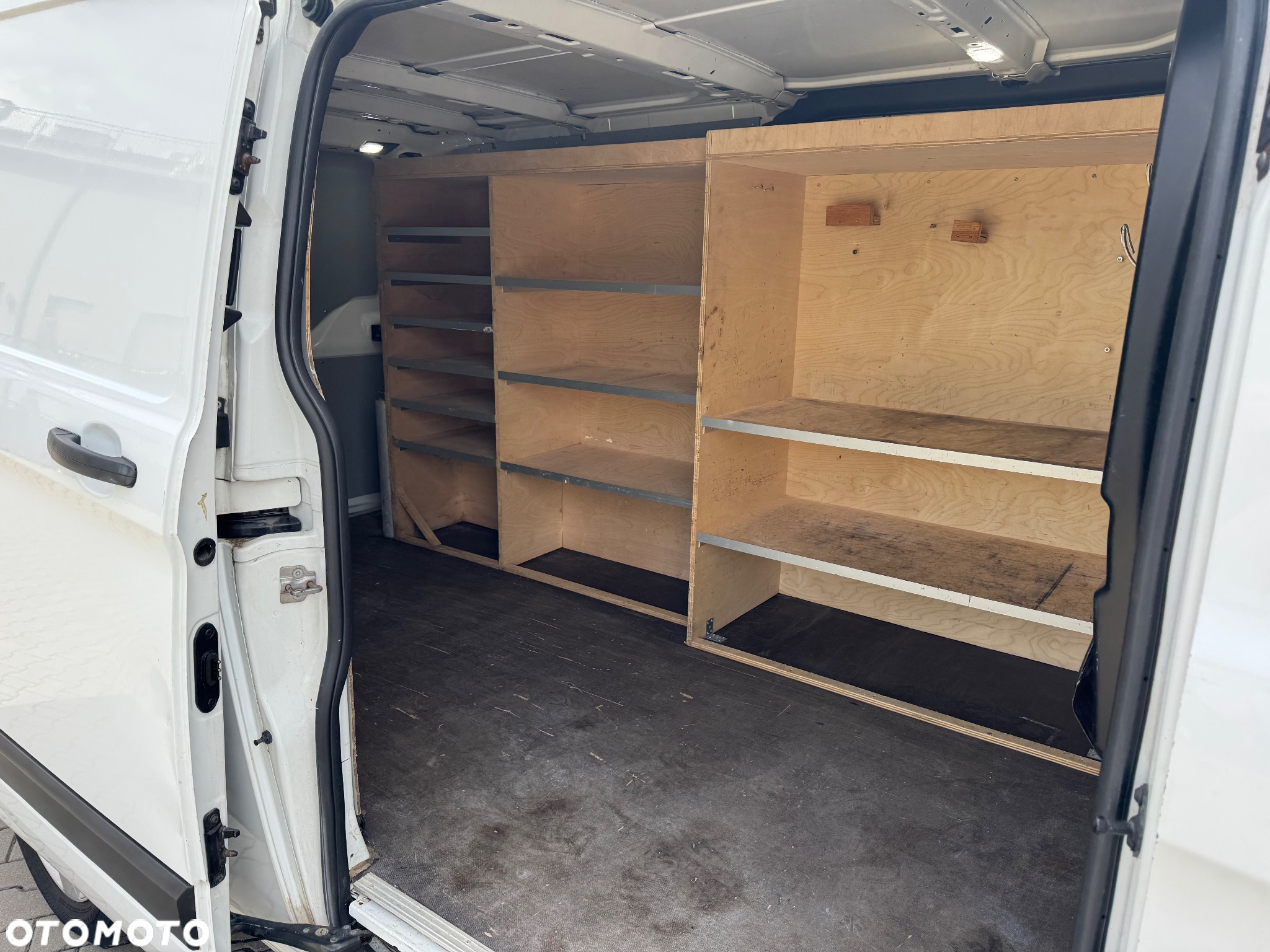 Ford Transit Custom - 32