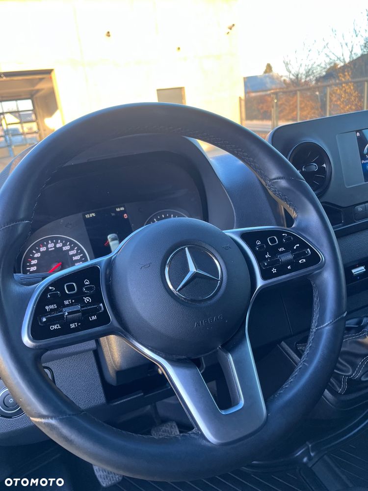 Mercedes-Benz SPRINTER - 5