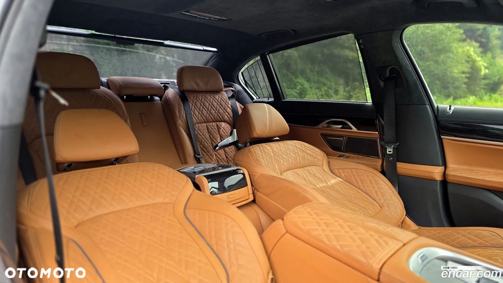BMW Seria 7 740d xDrive - 13