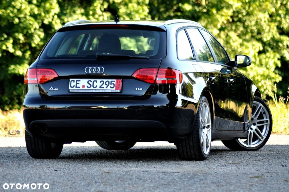 Audi A4 Avant 2.0 TDI DPF Ambiente - 6