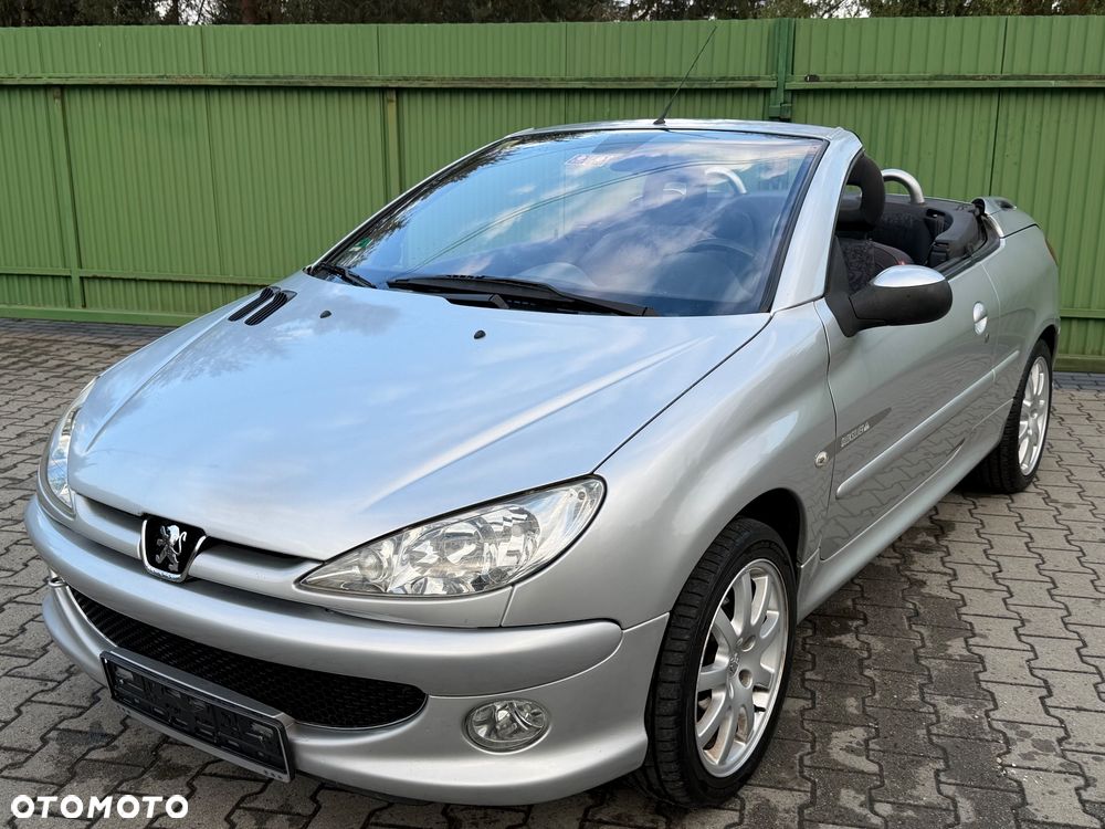 Peugeot 206 CC - 2