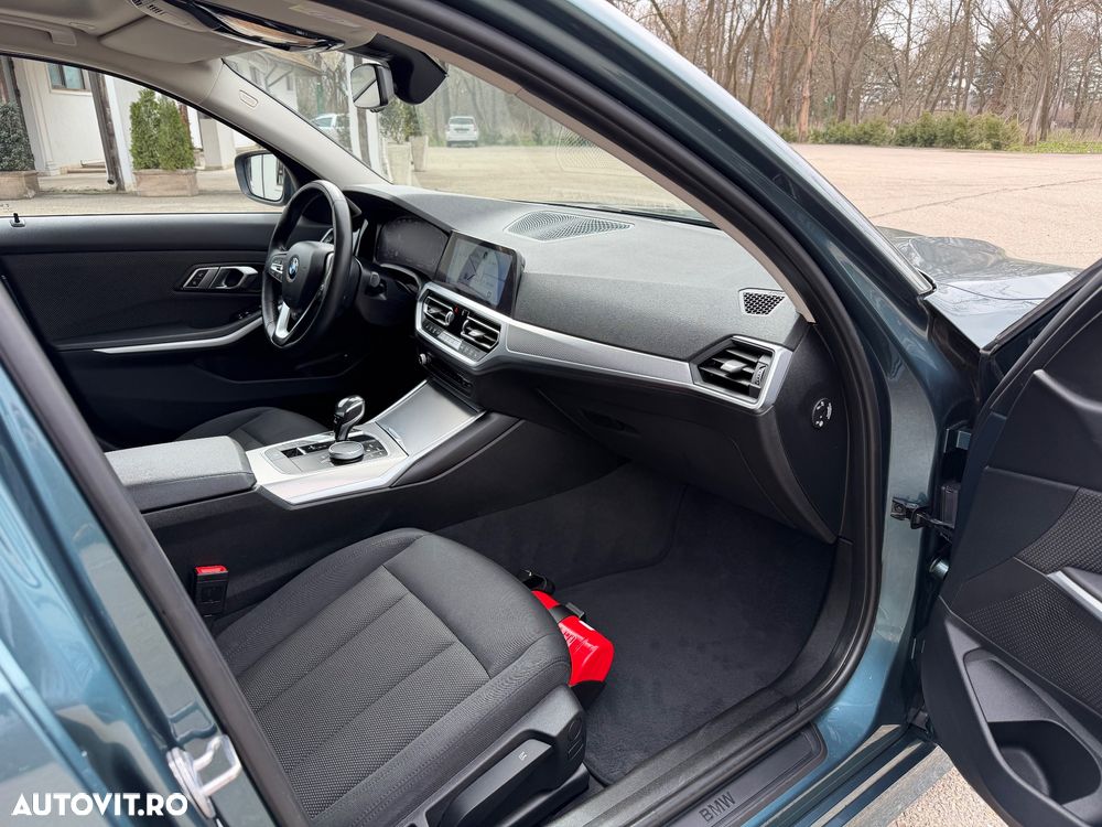 BMW Seria 3 330e Aut. Advantage - 20