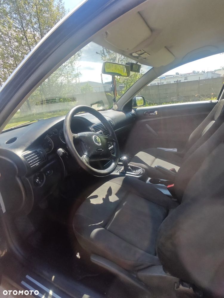 Volkswagen Passat 2.0 - 6
