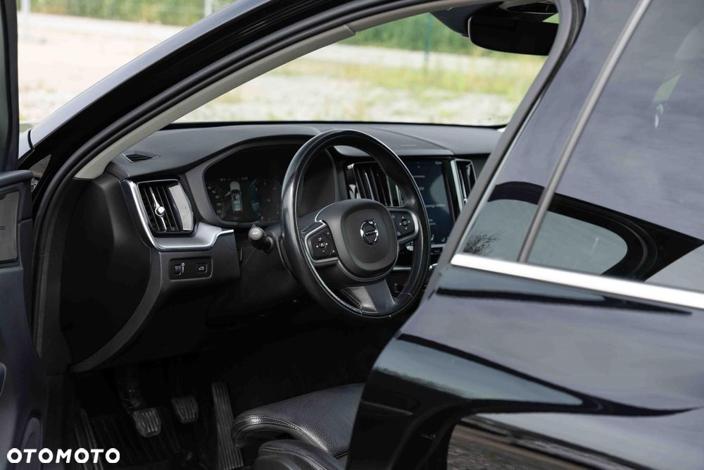 Volvo XC 60 D3 Momentum Pro - 15