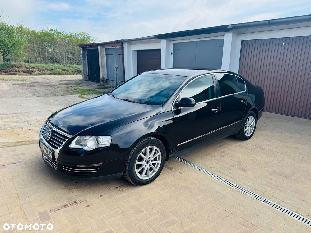 Volkswagen Passat 1.9 TDI Individual - 1