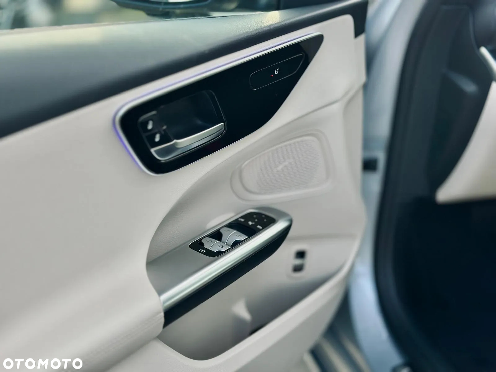 Mercedes-Benz Klasa C 300 de PHEV 4-Matic Avantgarde - 25