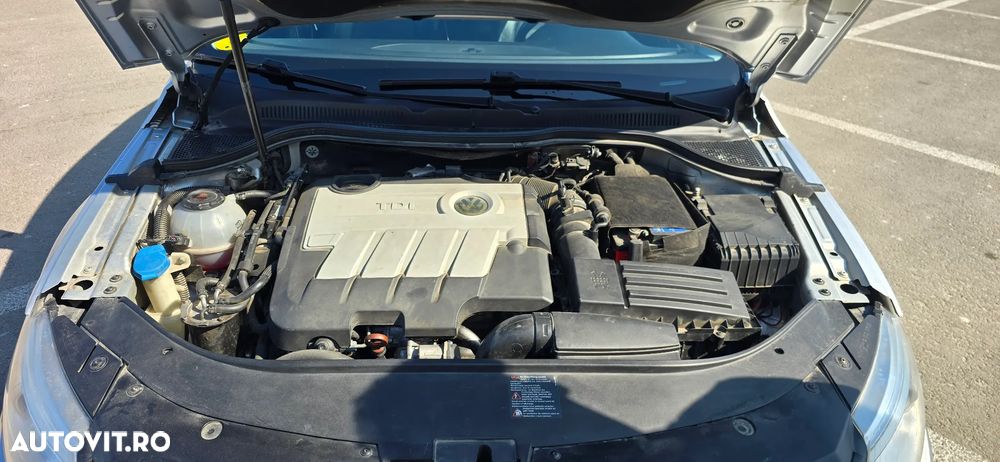 Volkswagen Passat CC - 36