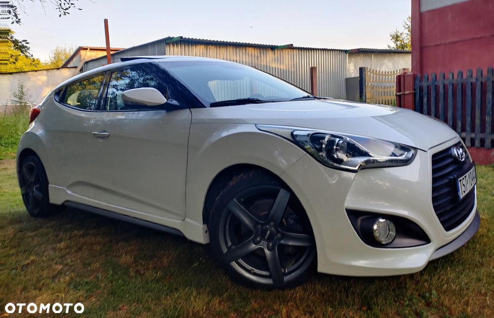 Hyundai Veloster - 14