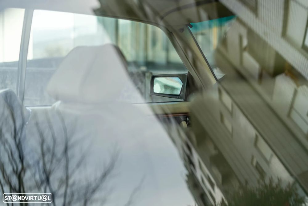 Mercedes-Benz W126 (1979-1992) 500 SEC - 37