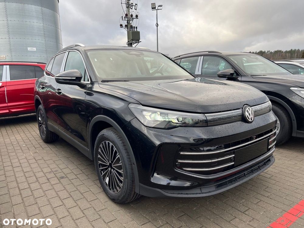 Volkswagen Tiguan - 2