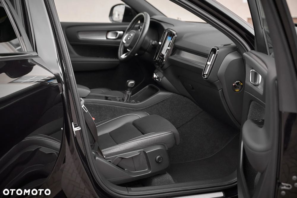 Volvo XC 40 - 28