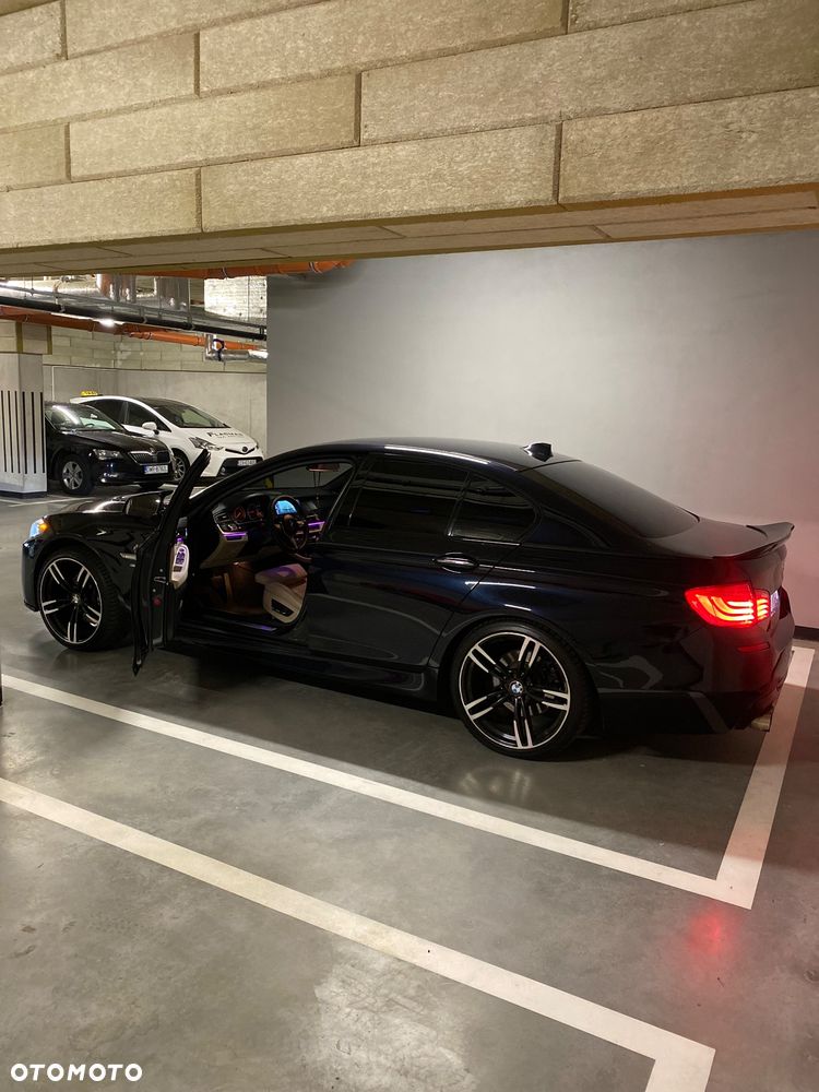 BMW Seria 5 525d xDrive - 20