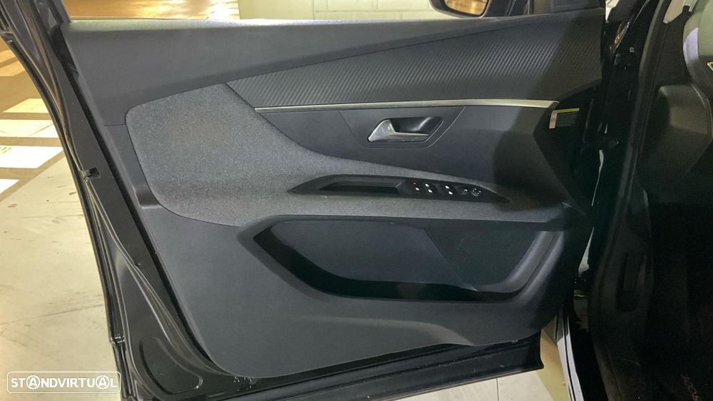 Peugeot 3008 1.2 PureTech Active - 19