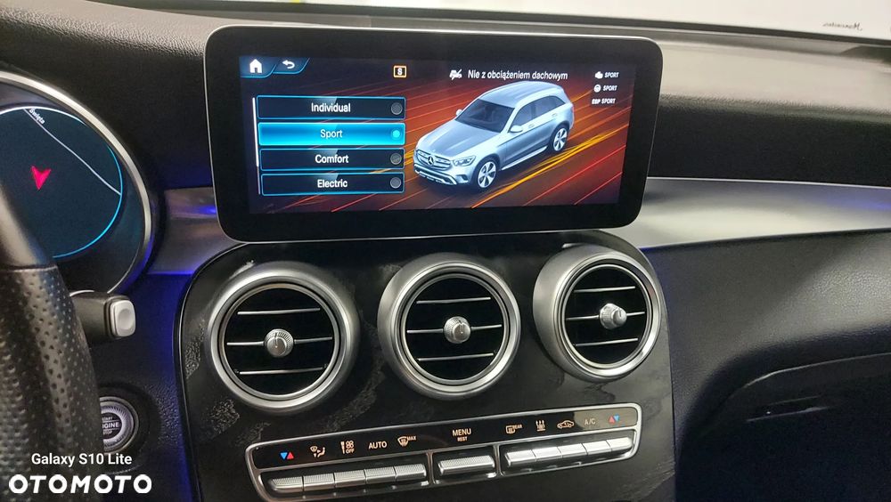 Mercedes-Benz GLC 300 de 4Matic 9G-TRONIC AMG Line - 34