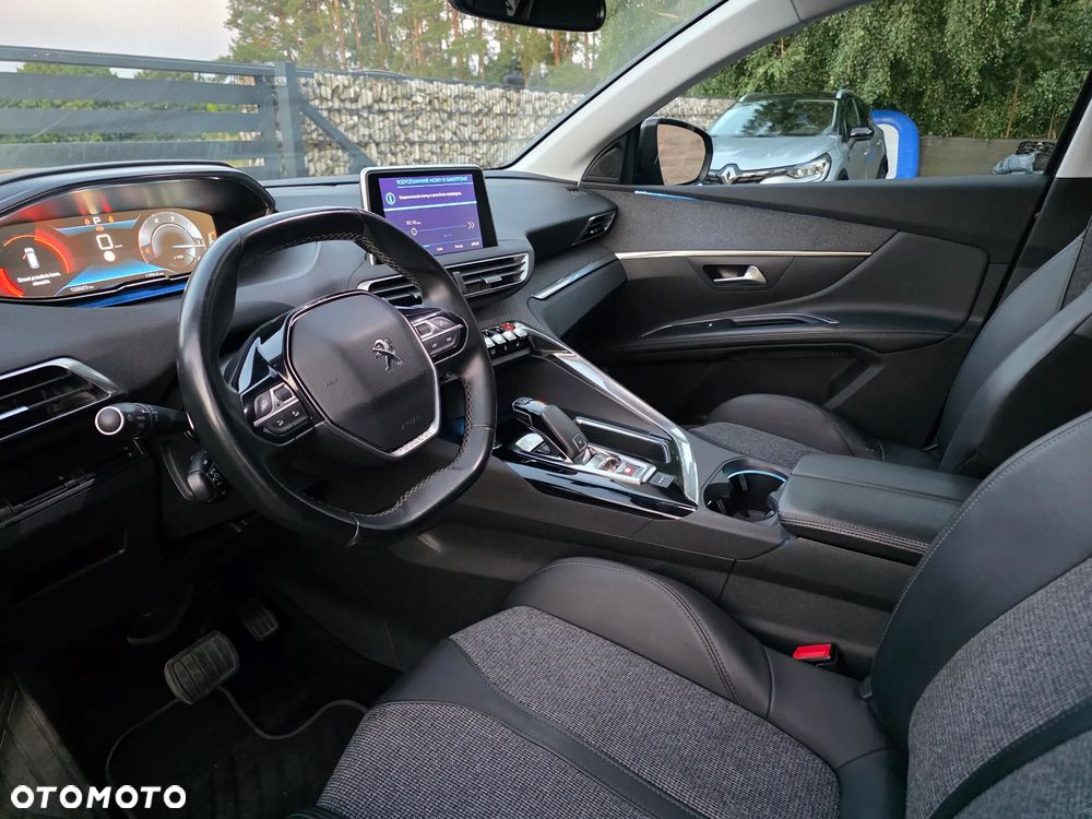 Peugeot 5008 1.5 BlueHDi Allure S&S EAT8 - 28