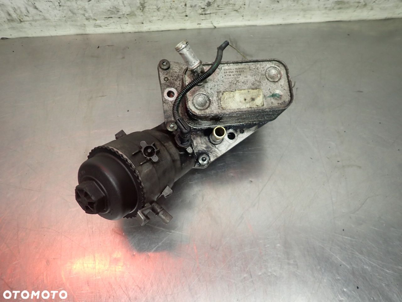 PODSTAWA FILTRA OLEJU OPEL ZAFIRA B  55199627  5989070231 - 1