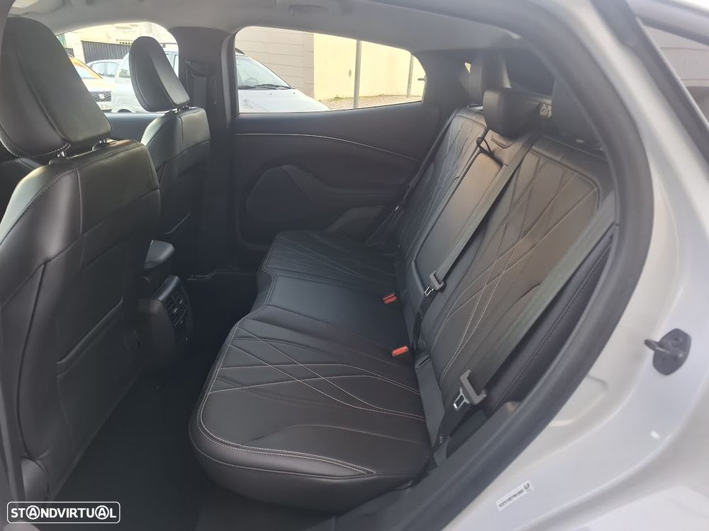 Ford Mustang Mach-E Premium - 33