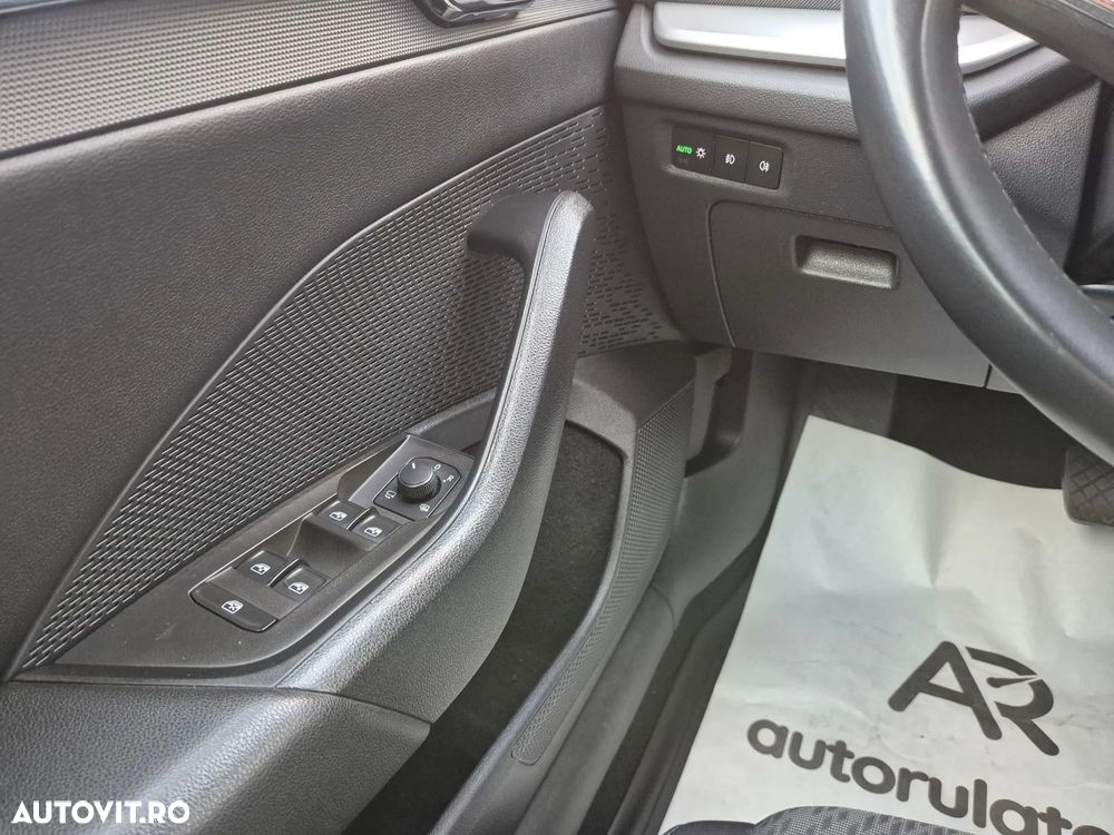 Skoda Octavia Combi 2.0 TDI DSG Style - 14