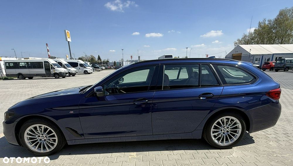 BMW Seria 5 520d M Sport Edition - 11