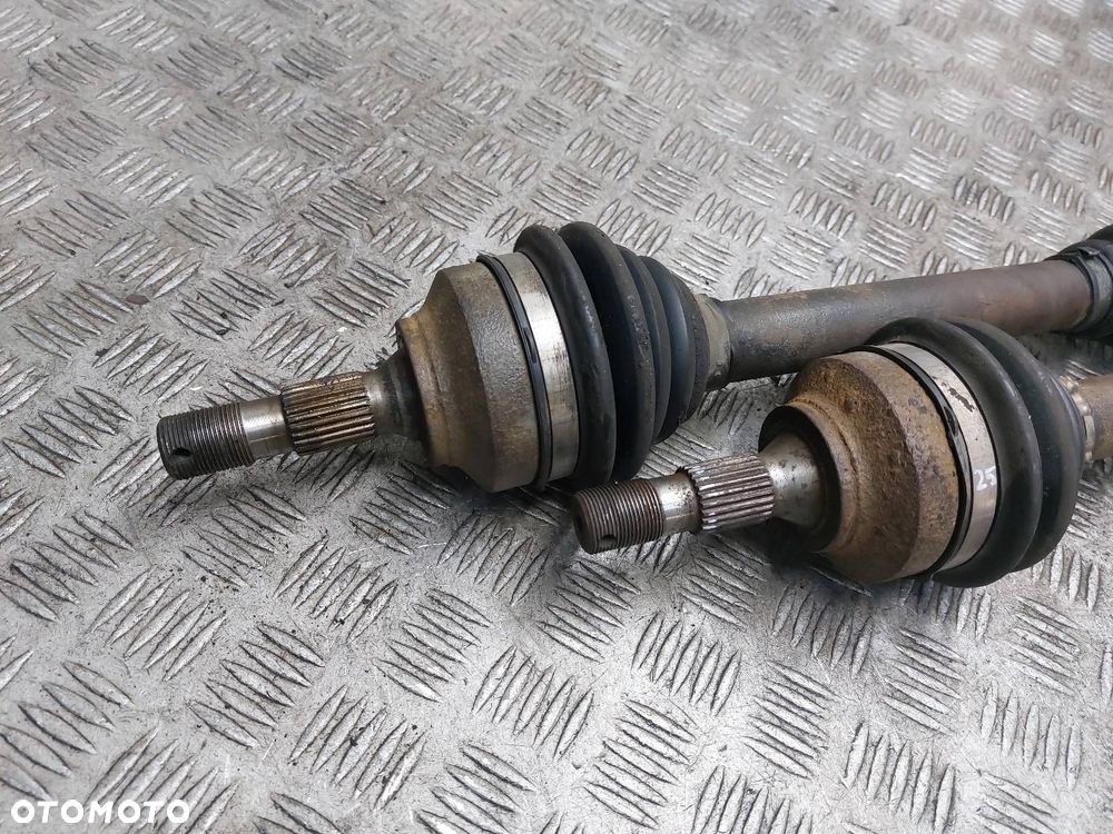 PÓŁOŚ LEWY PRZÓD + PRAWY PRZÓD 5B CITROEN C5 I 2.0 16V - 3