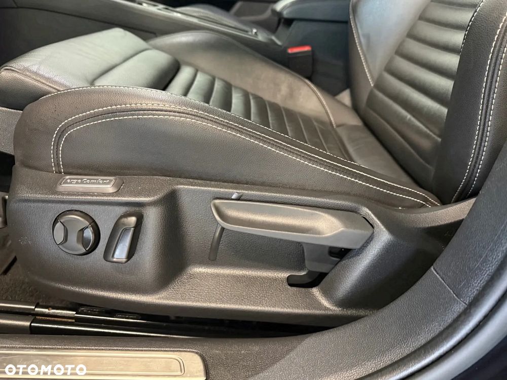 Volkswagen Passat Alltrack - 13