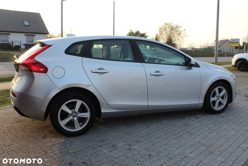 Volvo V40 D2 Summum - 5