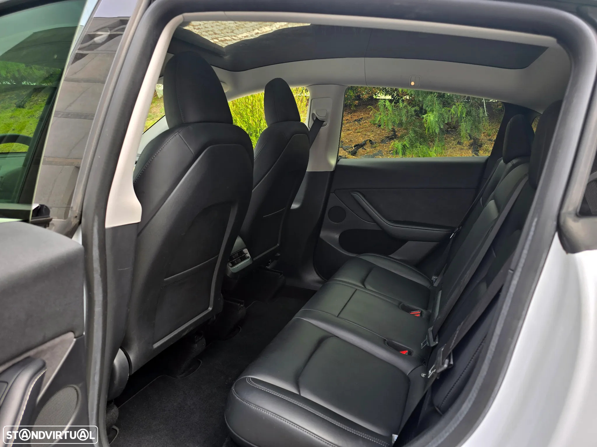 Tesla Model Y RWD - 5