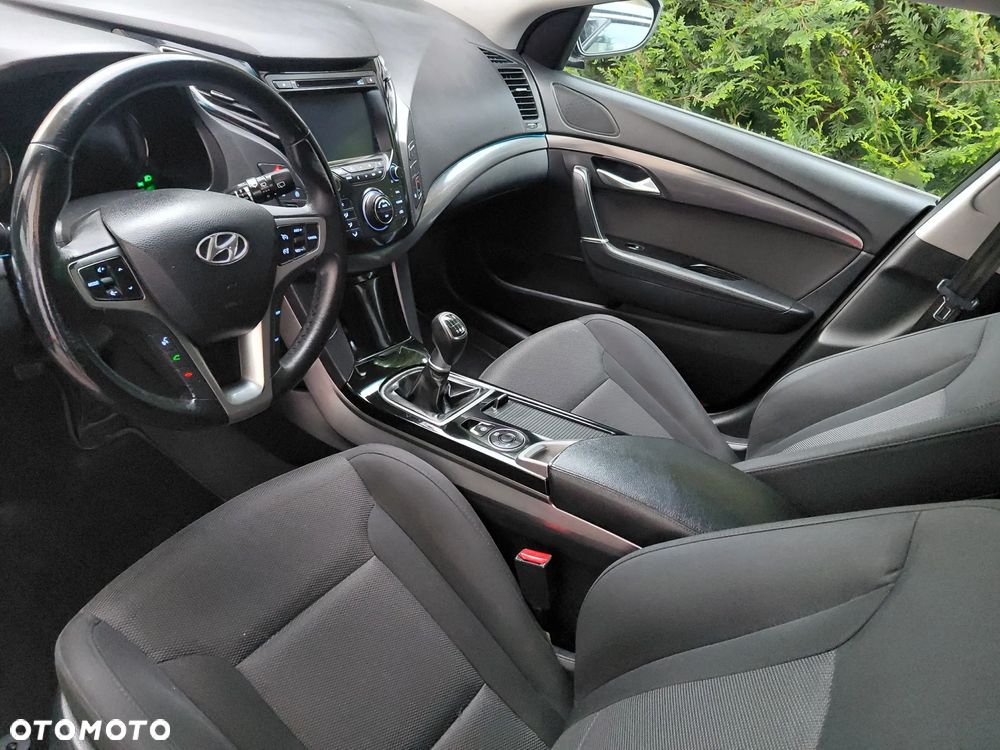 Hyundai i40 Kombi blue 1.7 CRDi Premium - 22