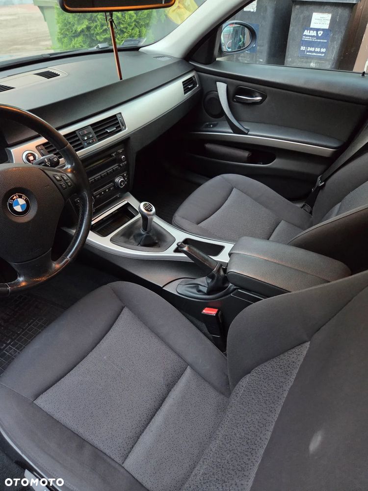 BMW Seria 3 - 12
