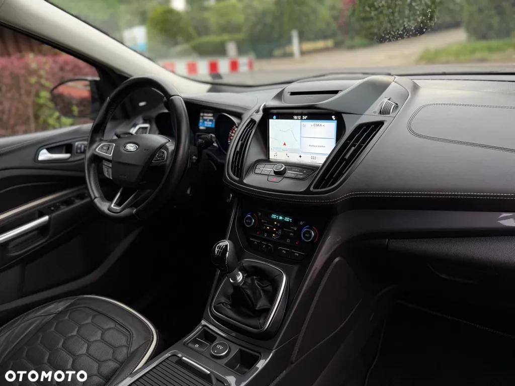 Ford Kuga 1.5 EcoBoost 2x4 Vignale - 34