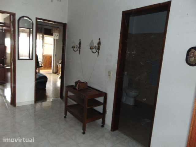 Apartamento T2 Excelente localização - Grande imagem: 3/9