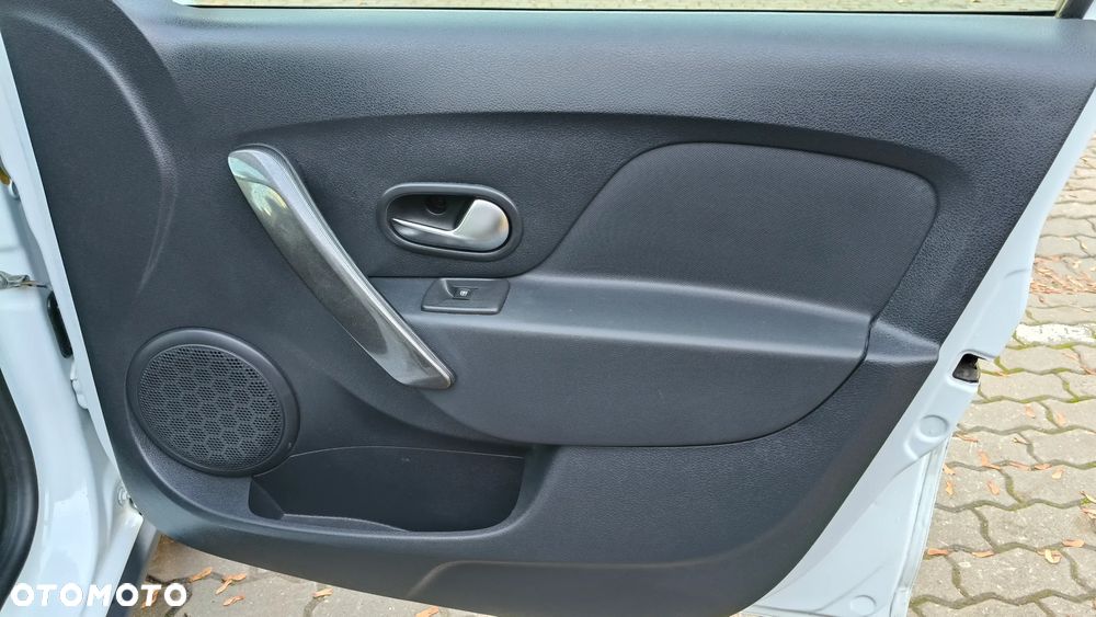 Dacia Sandero - 15
