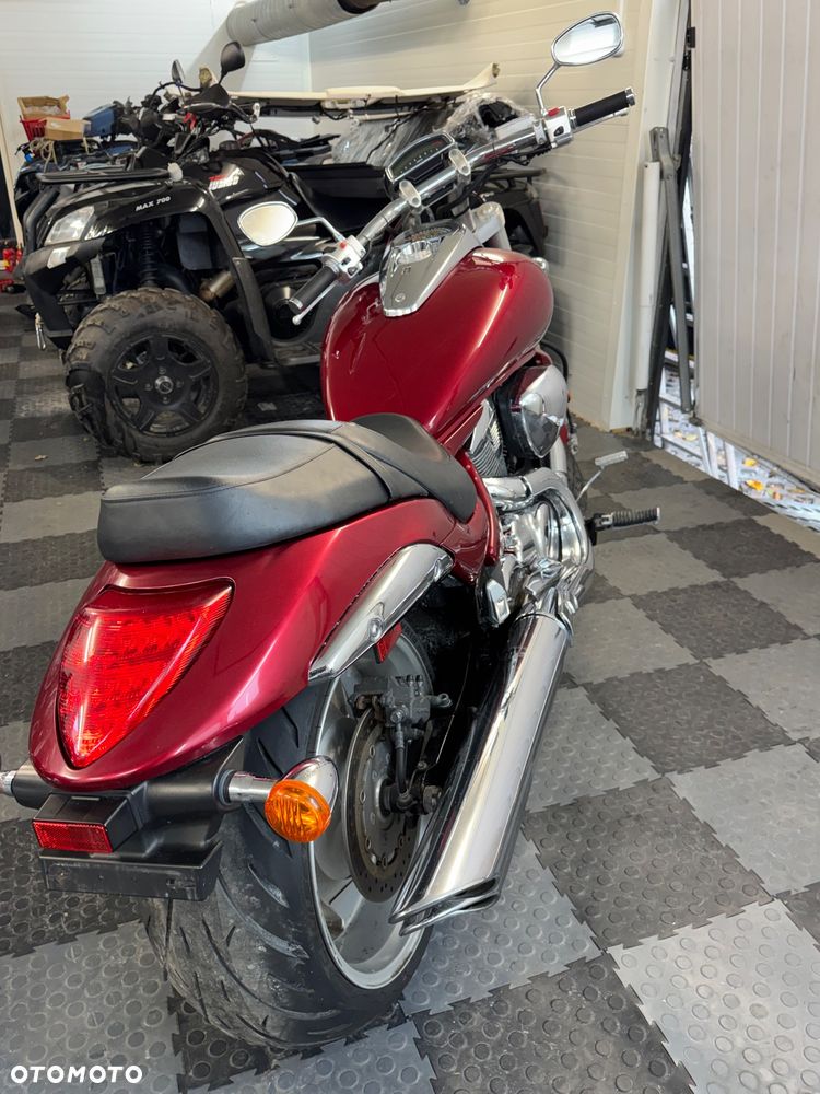 Suzuki Boulevard - 3