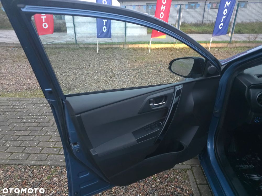 Toyota Auris Hybrid 135 Comfort - 18