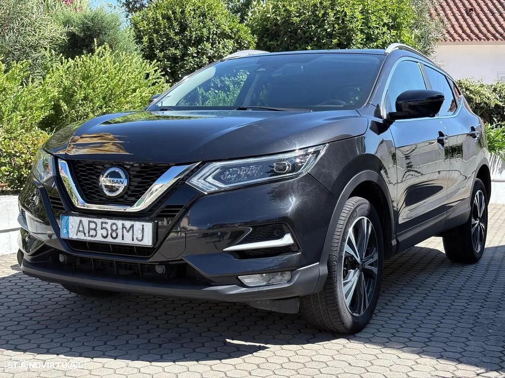 Nissan Qashqai 1.5 dCi N-Connecta J18 - 11