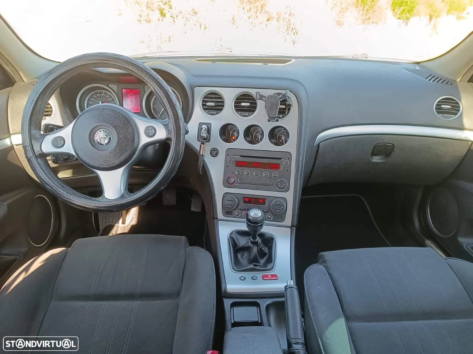 Alfa Romeo 159 Sportwagon 1.9 JTDm 8V Elegante - 10