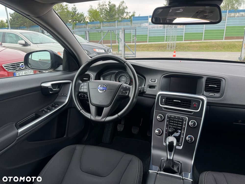Volvo V60 D4 Drive-E Kinetic - 29
