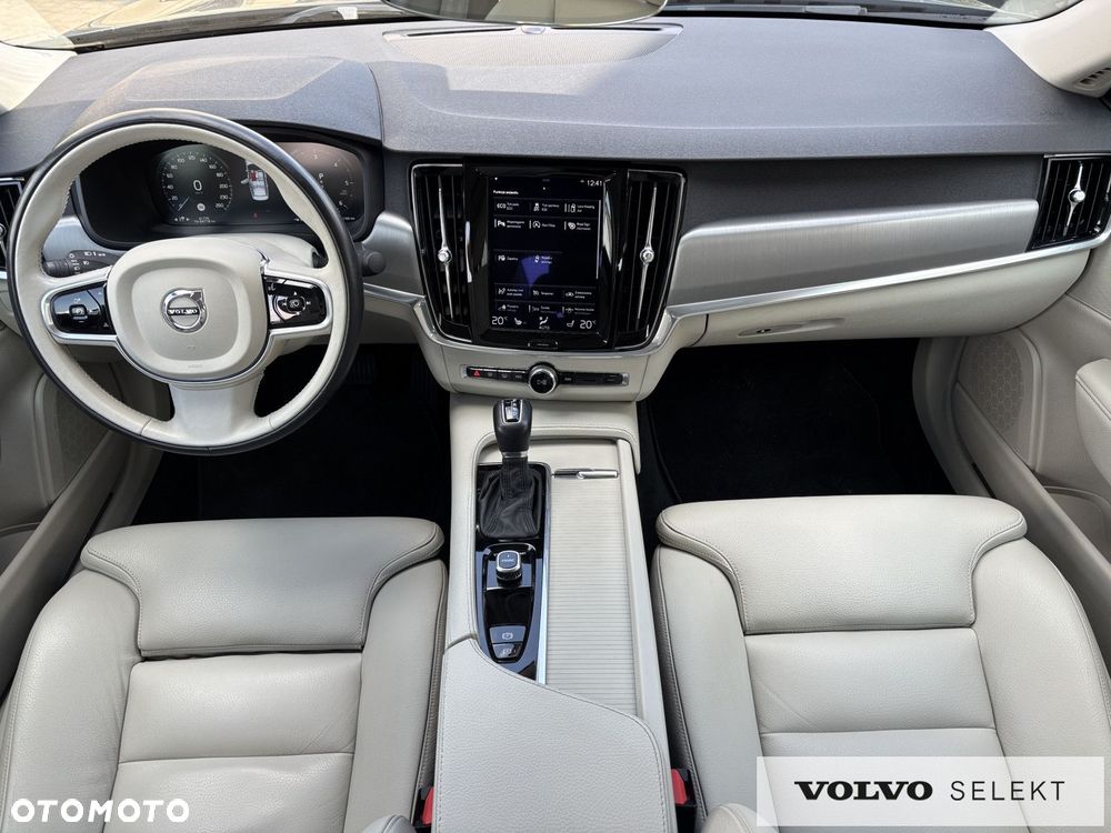 Volvo S90 - 16
