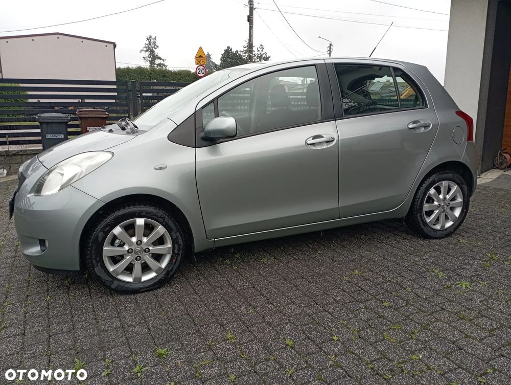 Toyota Yaris 1.3 VVT-i Sol - 5