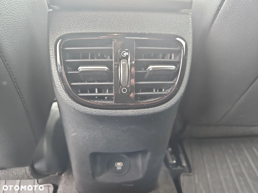 Kia XCeed 1.6 T-GDI Tribute DCT - 18