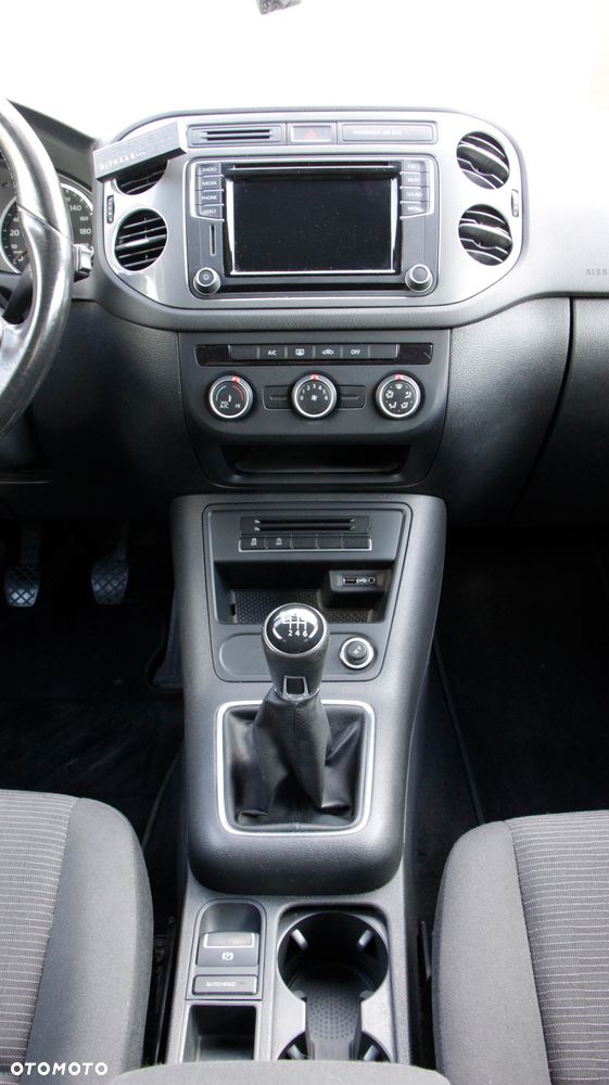 Volkswagen Tiguan - 25