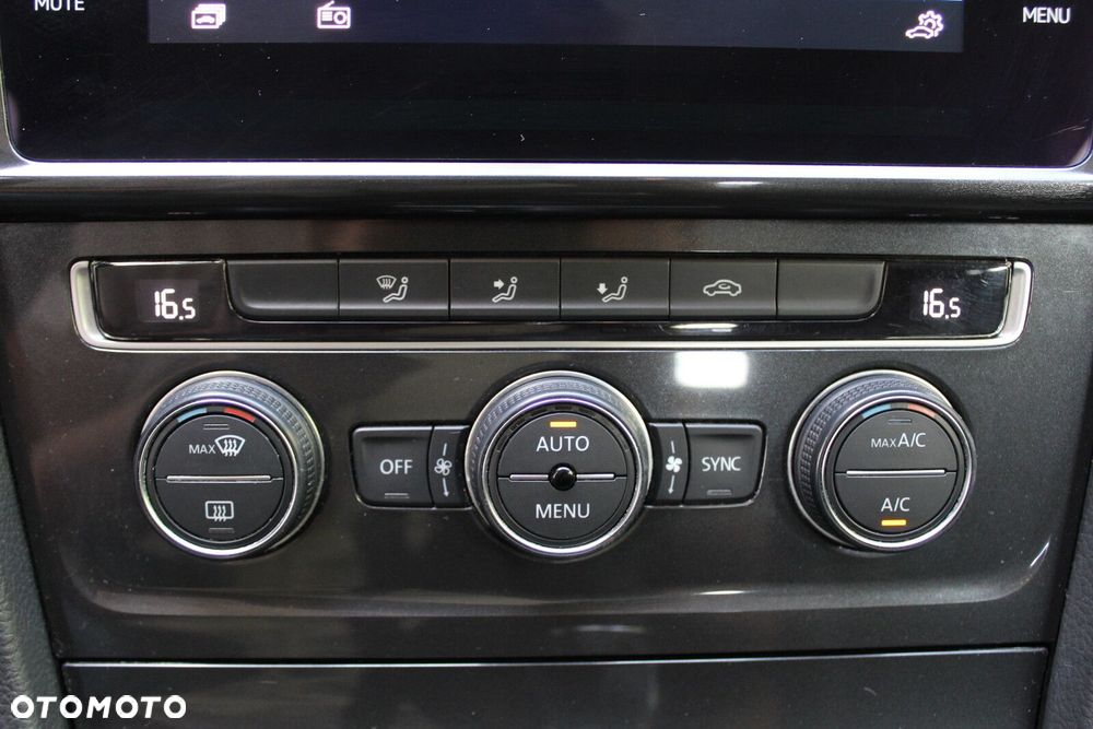 Volkswagen Golf Variant - 20