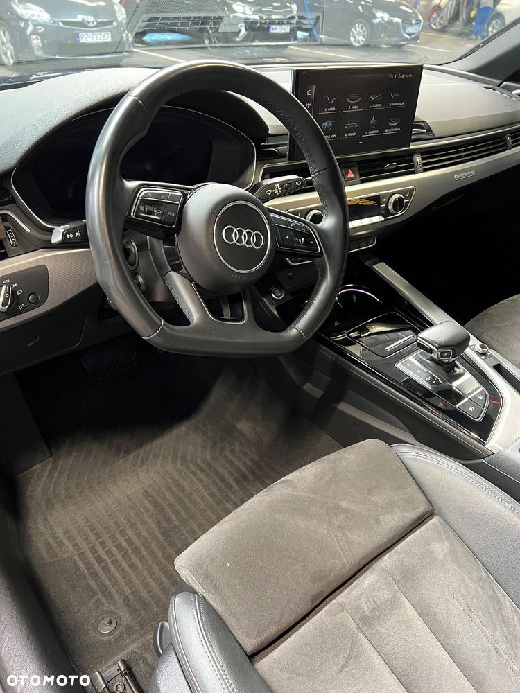 Audi A4 Allroad - 12
