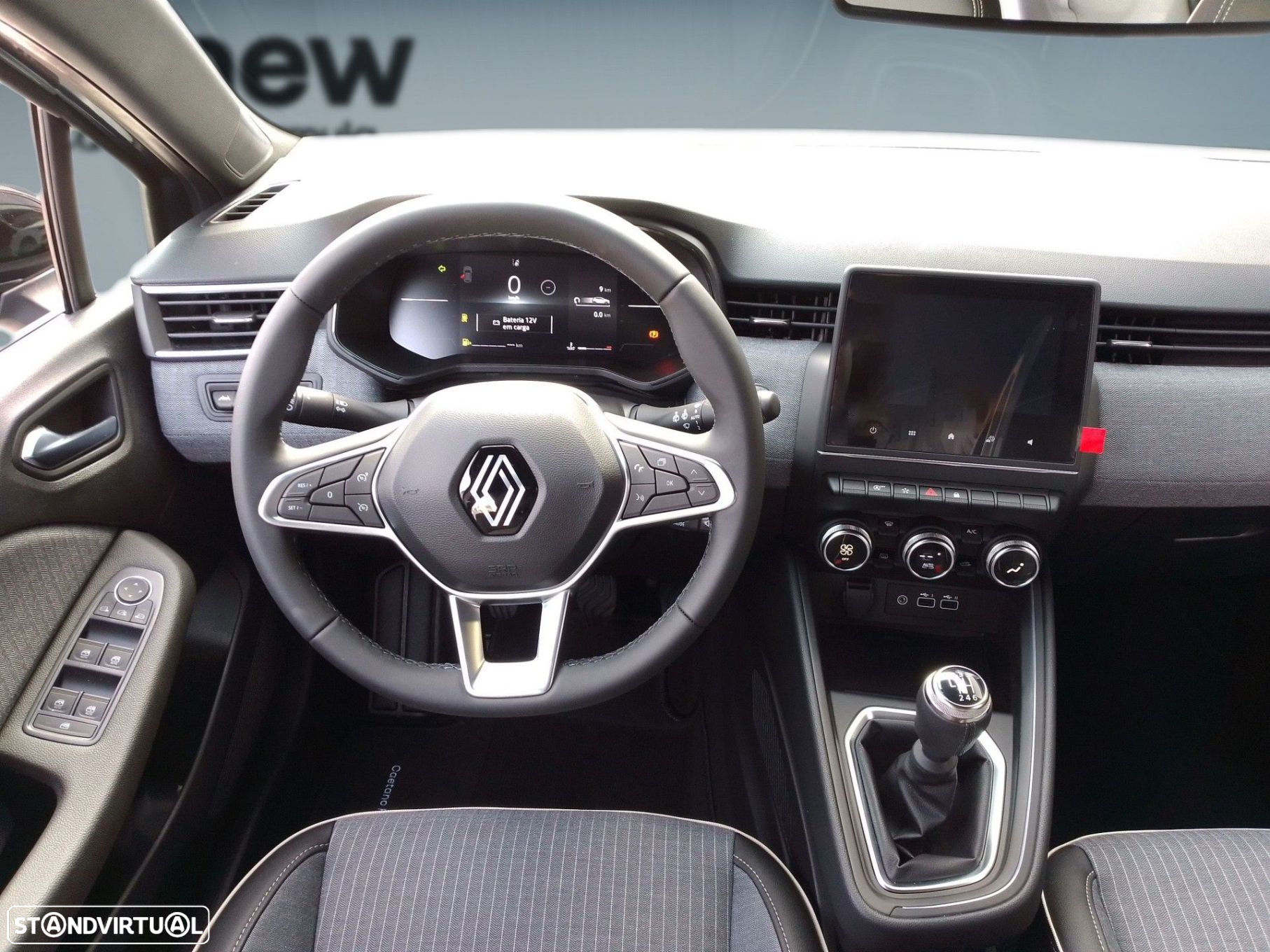 Renault Clio 1.0 TCe Techno Bi-Fuel - 13