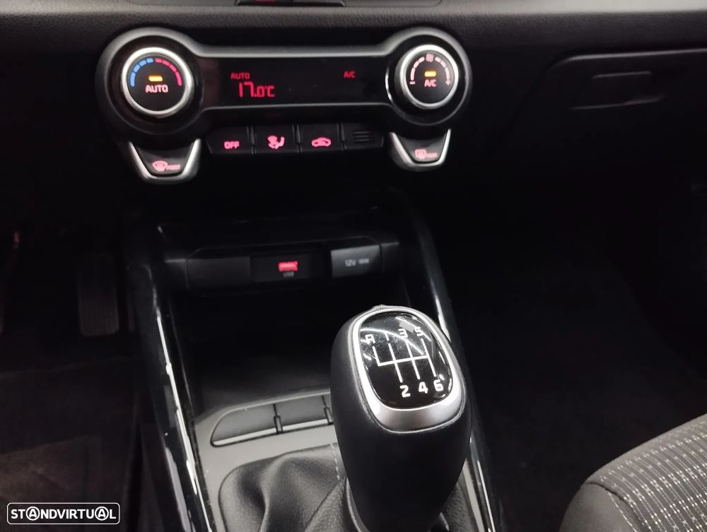 Kia Stonic 1.0 T-GDI Drive - 37
